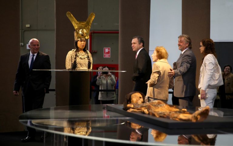 Peru imprime o rosto de líder da antiguidade com tecnologia 3D